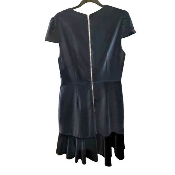 Alice + Olivia Elegant Navy velvet ruffle Dress size 12 - Picture 3 of 12